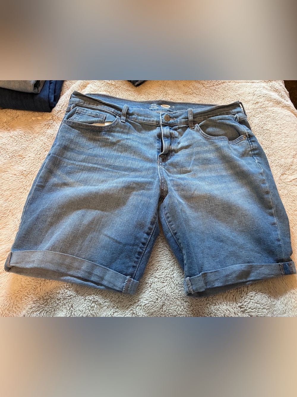 Womens size 12 old navy shorts